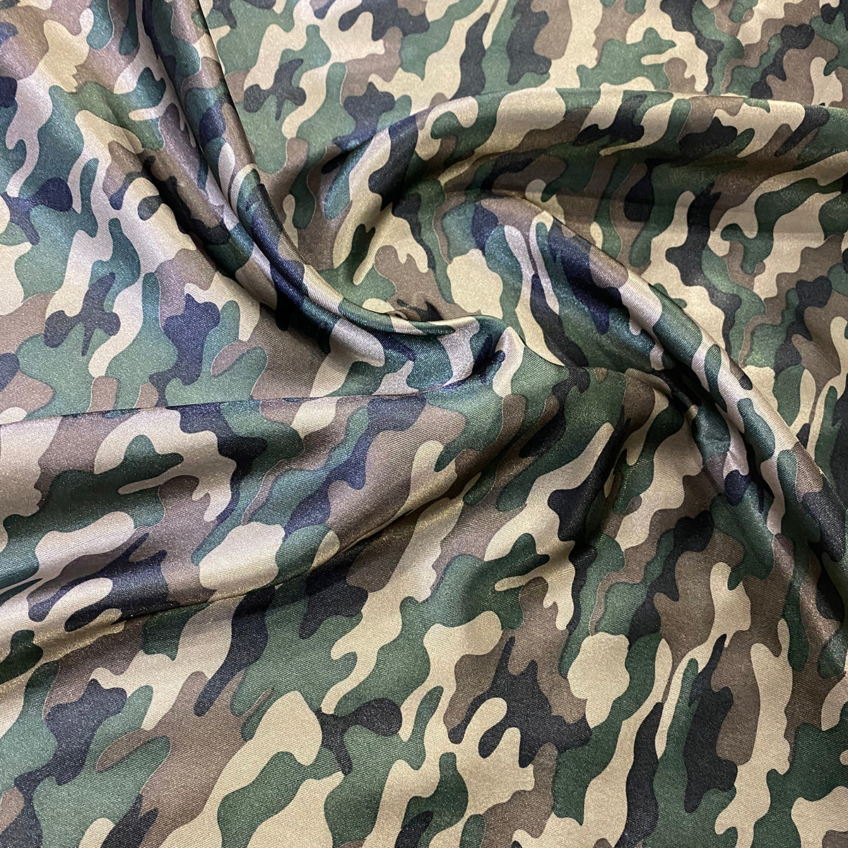 100% Cotton Fabric Grey and Black Colour Army/Camouflage Print 58 Wide  Sold by The Yard : : Home