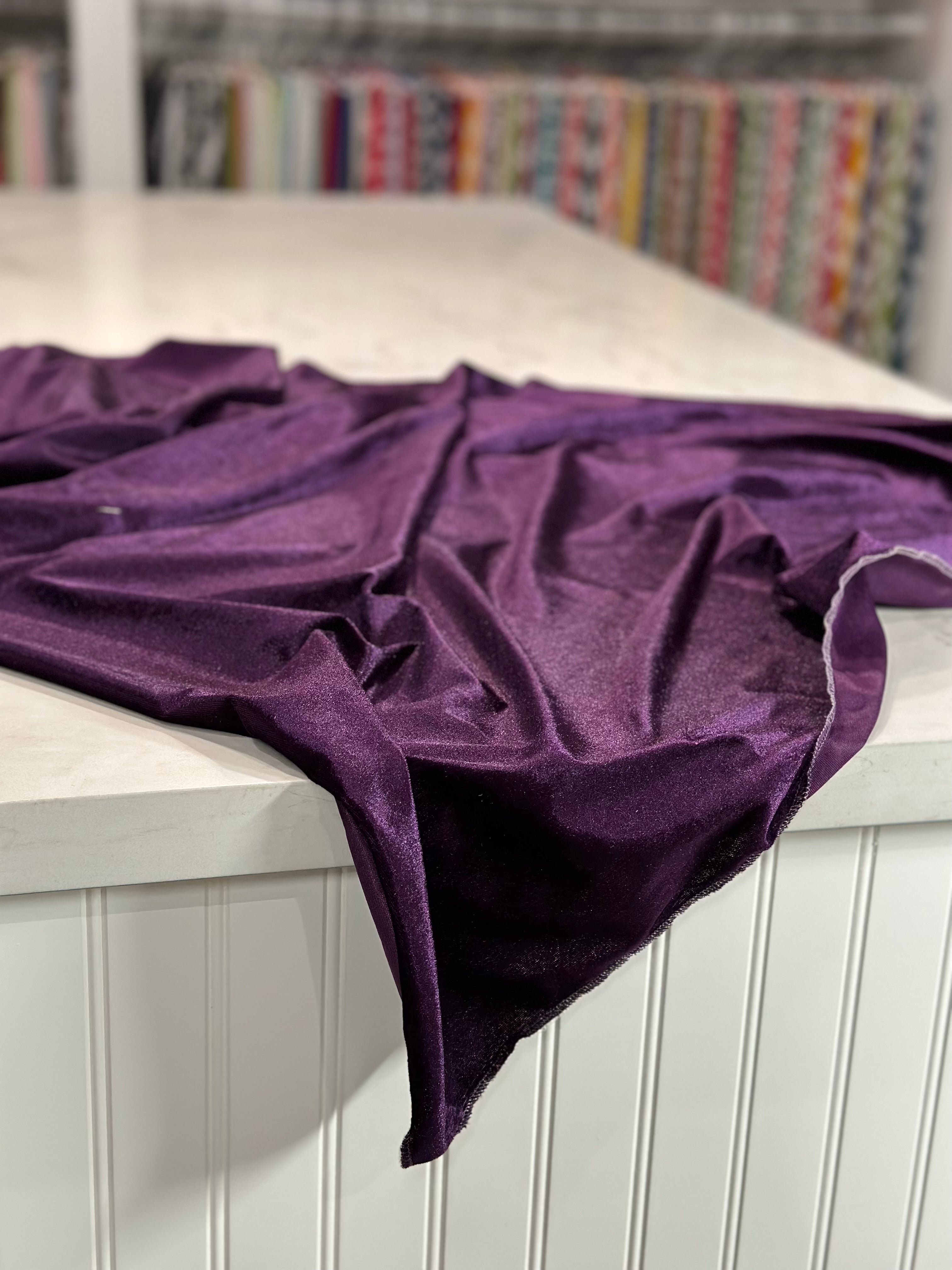 Lush Velvet Table Linen in Eggplant – Urquid Linen