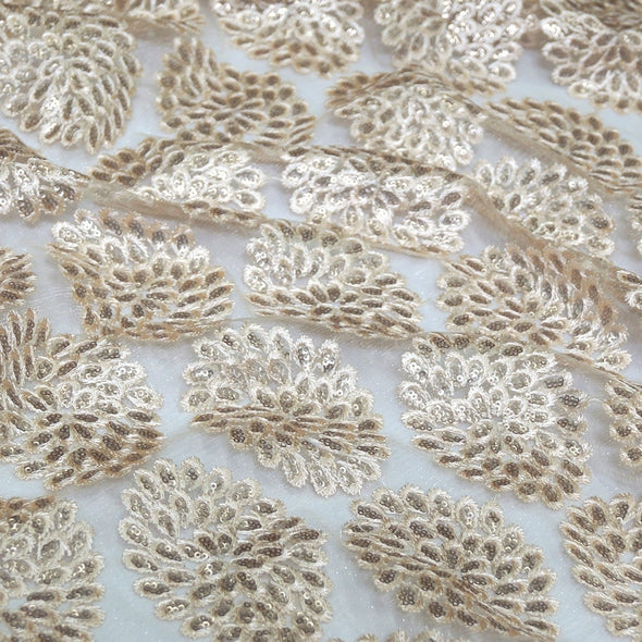 Dahlia Sequins Table Linen in Champagne
