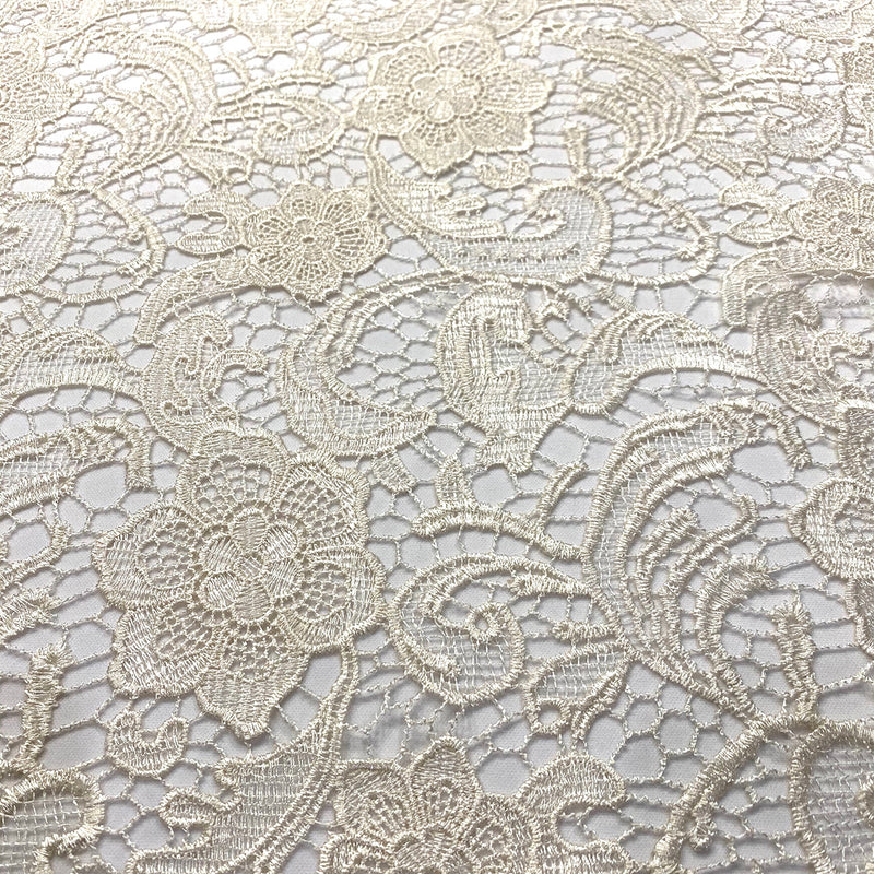 English Lace Table Linen in Ivory