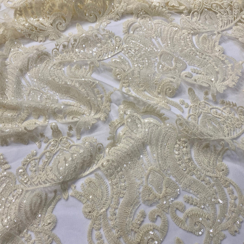 Princess Lace Table Linen in Ivory