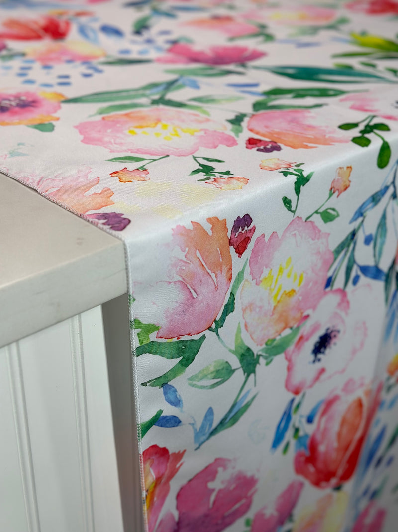 Watercolor Bouquet (Poly Print) Table Linen