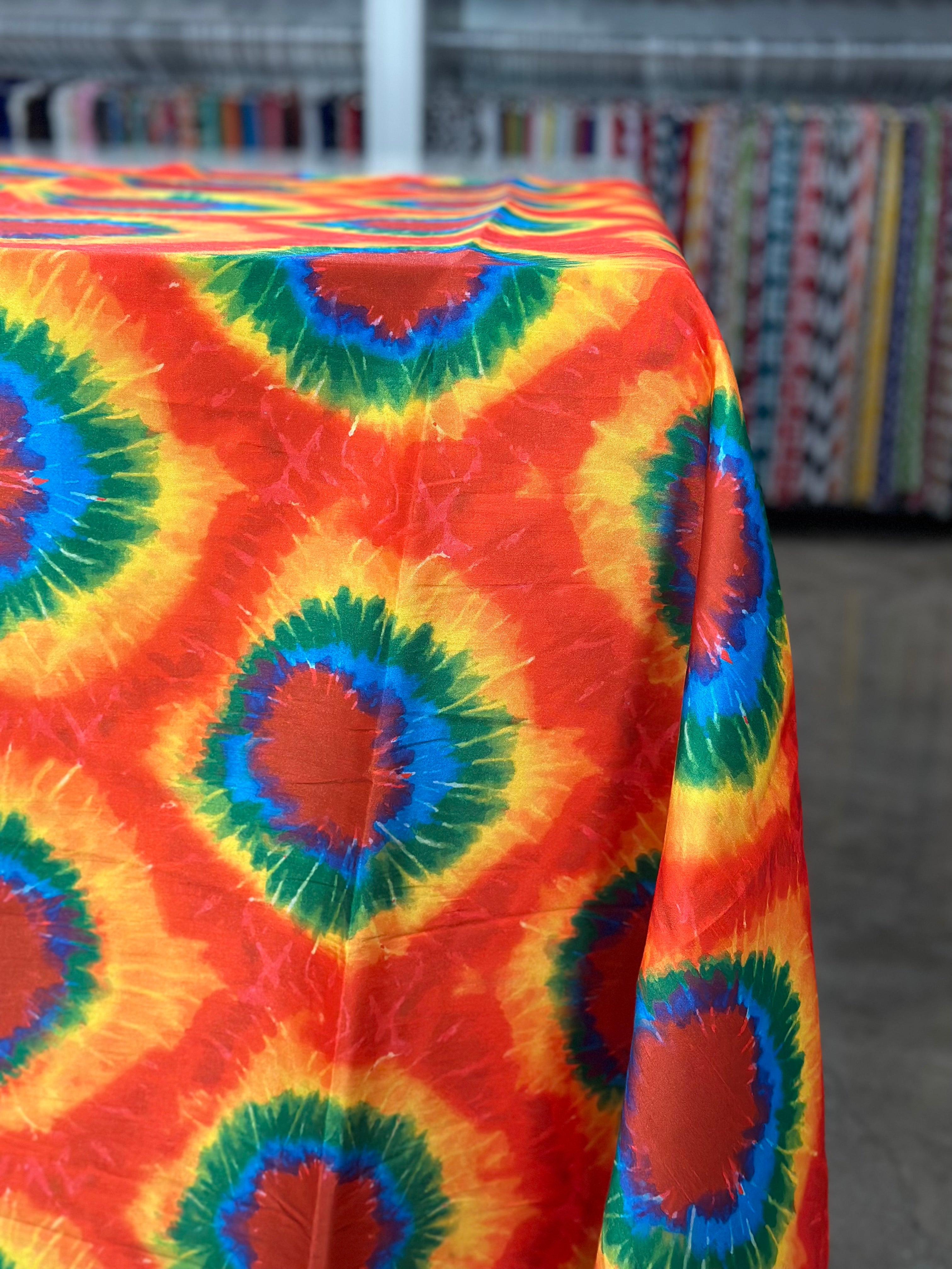 Tie-Dye Print (Dupioni) Tablecloths & Overlays | Urquid Linen