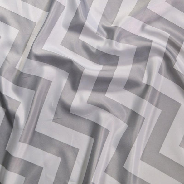Chevron Print (Lamour) Table Linen in Silver and White
