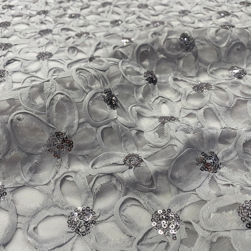 Daisy Sequins Table Linen in Silver
