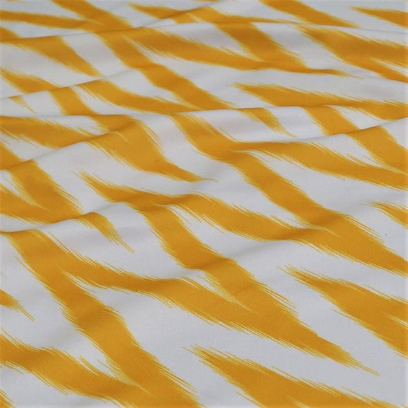 Horizon (Poly Print) Table Linen in Yellow